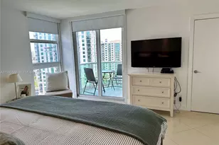 100 Bayview Dr, Sunny Isles Beach, FL 33160 - Photo 26