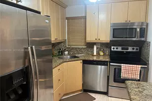 8900 Washington Blvd, Pembroke Pines, FL 33025 - Photo 8