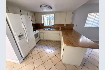 4191 W 18 Ave #4191, Hialeah, FL 33012 - Photo 6