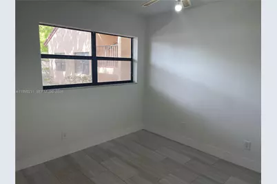 3199 Foxcroft Rd #110, Miramar, FL 33025 - Photo 6