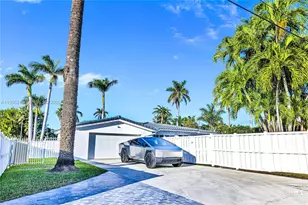 750 Harrison St, Hollywood, FL 33019 - Photo 6