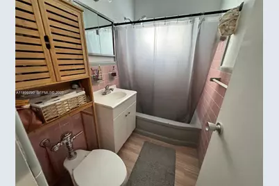 7440 Byron Ave #12B, Miami Beach, FL 33141 - Photo 8