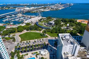 253 NE 2nd St, Miami, FL 33132 - Photo 20