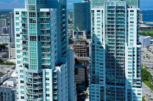 253 NE 2nd St, Miami, FL 33132 - Photo 12