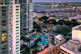 253 NE 2nd St, Miami, FL 33132 - Photo 10