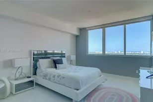 253 NE 2nd St, Miami, FL 33132 - Photo 32