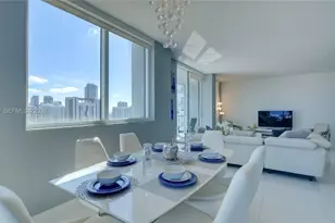 253 NE 2nd St, Miami, FL 33132 - Photo 40