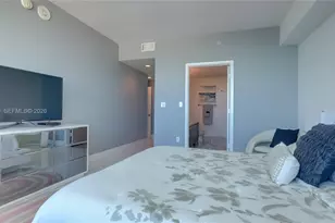 253 NE 2nd St, Miami, FL 33132 - Photo 30