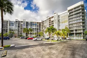 800 Parkview Dr, Hallandale Beach, FL 33009 - Photo 58