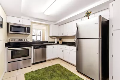 800 Parkview Dr #901, Hallandale Beach, FL 33009 - Photo 16