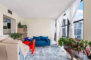 800 Parkview Dr, Hallandale Beach, FL 33009 - Photo 8