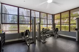 800 Parkview Dr, Hallandale Beach, FL 33009 - Photo 34