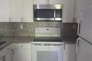 8365 SW 152nd Ave, Miami, FL 33193 - Photo 12