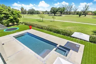 7210 S Prestwick Pl, Miami Lakes, FL 33014 - Photo 32
