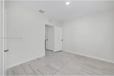 619 NE 5th St, Florida City, FL 33034 - Photo 20