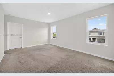 619 NE 5th St, Florida City, FL 33034 - Photo 32