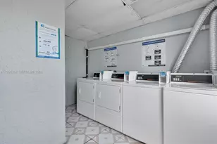 250 180th Dr, Sunny Isles Beach, FL 33160 - Photo 36