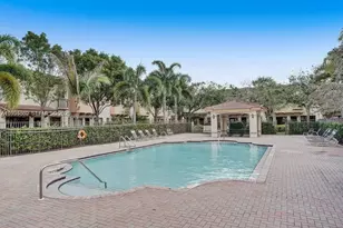 4749 N Grand Cypress Cir N, Coconut Creek, FL 33073 - Photo 2
