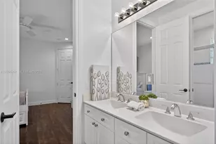 1396 Victoria Isle Dr, Weston, FL 33327 - Photo 64