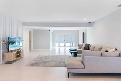 1055 Stillwater Dr, Miami Beach, FL 33141 - Photo 16