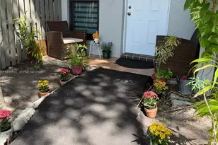 10669 SW 113th Pl, Miami, FL 33176 - Photo 2