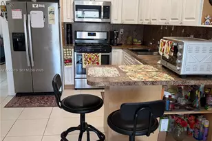 10669 SW 113th Pl, Miami, FL 33176 - Photo 10