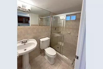 1665 Bay Rd #322, Miami Beach, FL 33139 - Photo 8