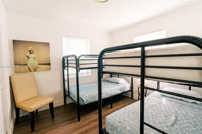 920 NW 84th St, Miami, FL 33150 - Photo 14