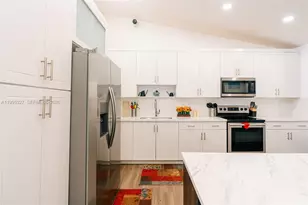 920 NW 84th St, Miami, FL 33150 - Photo 4