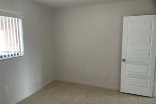 6011 W 24th Ave, Hialeah, FL 33016 - Photo 14