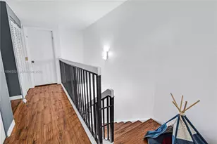 1424 NW 113th Way, Pembroke Pines, FL 33026 - Photo 16