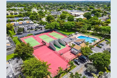 1424 NW 113th Way, Pembroke Pines, FL 33026 - Photo 36