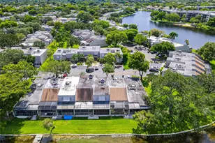1424 NW 113th Way, Pembroke Pines, FL 33026 - Photo 38