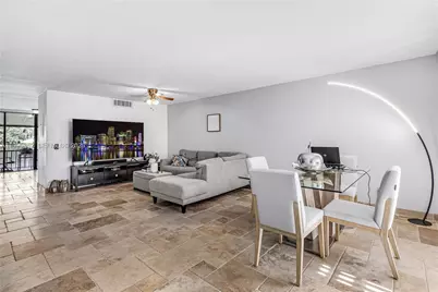 1424 NW 113th Way, Pembroke Pines, FL 33026 - Photo 4