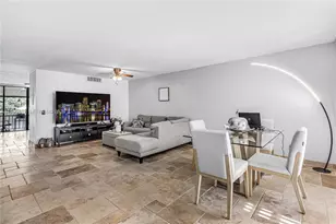 1424 NW 113th Way, Pembroke Pines, FL 33026 - Photo 4