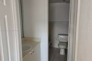 8425 NW 8th St, Miami, FL 33126 - Photo 6