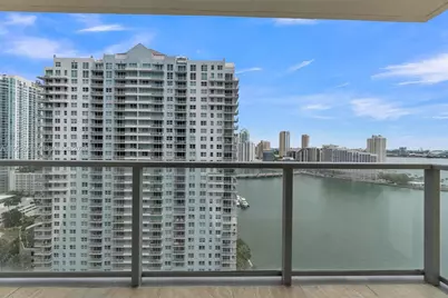 1155 Brickell Bay Dr #2308, Miami, FL 33131 - Photo 14