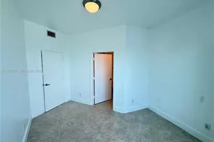 60 SW 13th St, Miami, FL 33130 - Photo 8