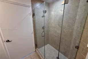 60 SW 13th St, Miami, FL 33130 - Photo 10