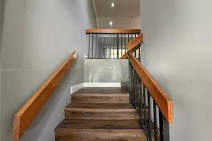 323 Ives Dairy Rd, Miami, FL 33179 - Photo 2