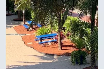 6039 Collins Ave #407, Miami Beach, FL 33140 - Photo 32