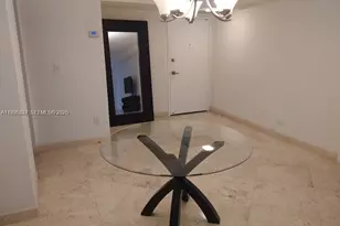 6039 Collins Ave, Miami Beach, FL 33140 - Photo 4