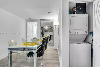 121 NE 34th St #3003, Miami, FL 33137 - Photo 14