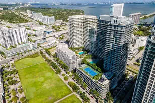 121 NE 34th St, Miami, FL 33137 - Photo 48