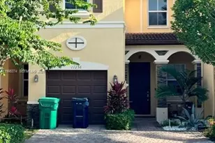 11236 NW 87th St, Doral, FL 33178 - Photo 2