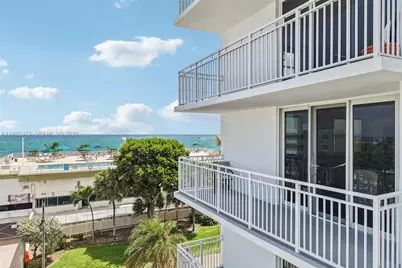 101 Briny Ave #401, Pompano Beach, FL 33062 - Photo 8