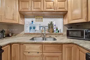 1600 Granfern Ave, West Palm Beach, FL 33415 - Photo 10