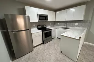 11542 NW 44th St, Coral Springs, FL 33065 - Photo 2