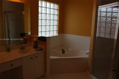 62 Gables Blvd #0, Weston, FL 33326 - Photo 8