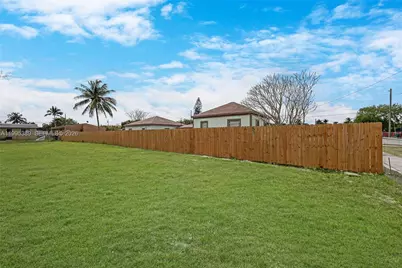 Nw 2, Florida City, FL 33034 - Photo 10